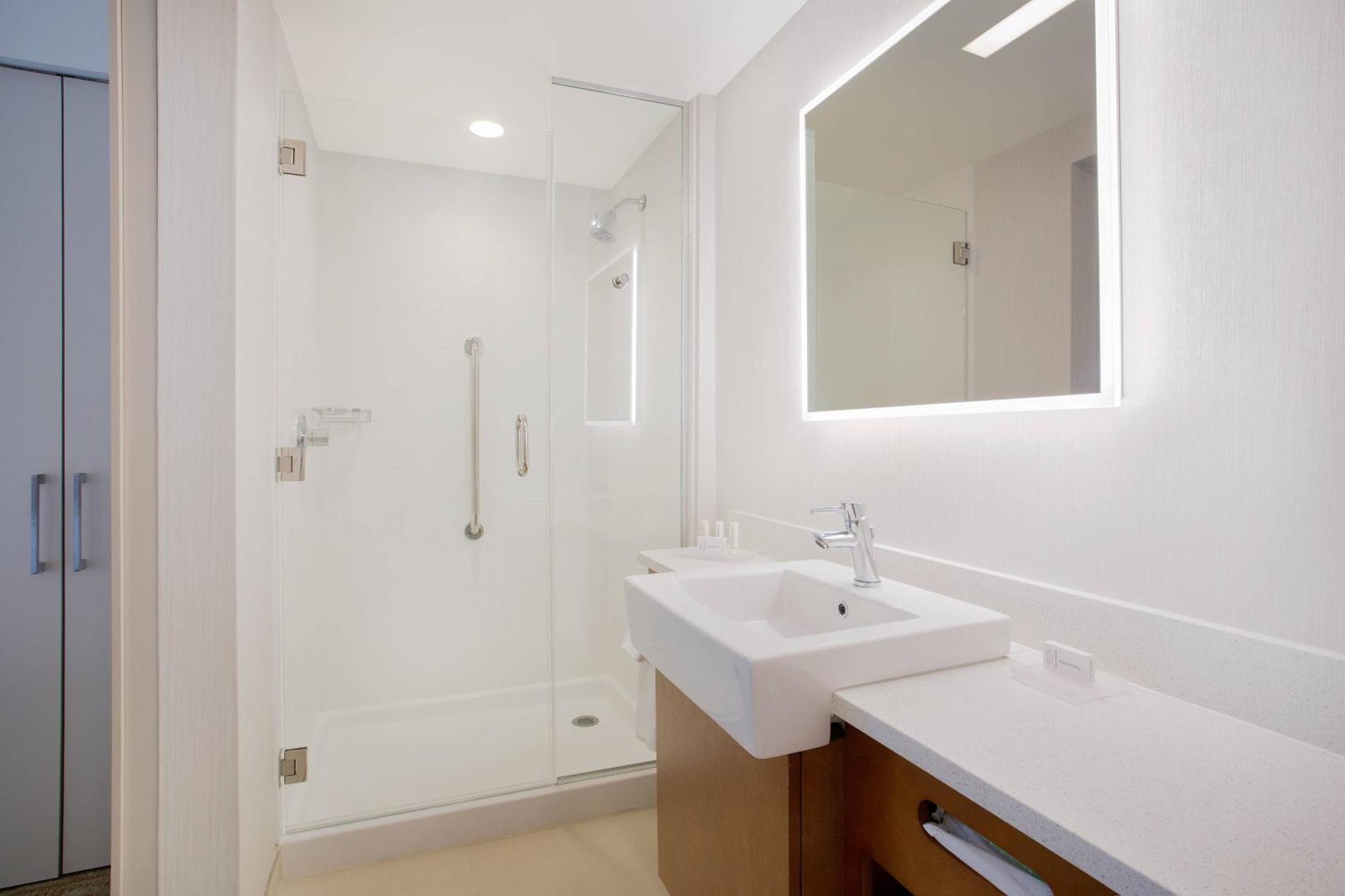 Springhill Suites By Marriott Mount Laurel Exterior photo